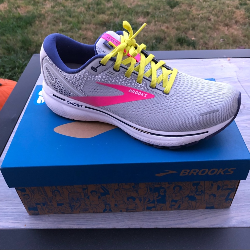 Womens Brooks